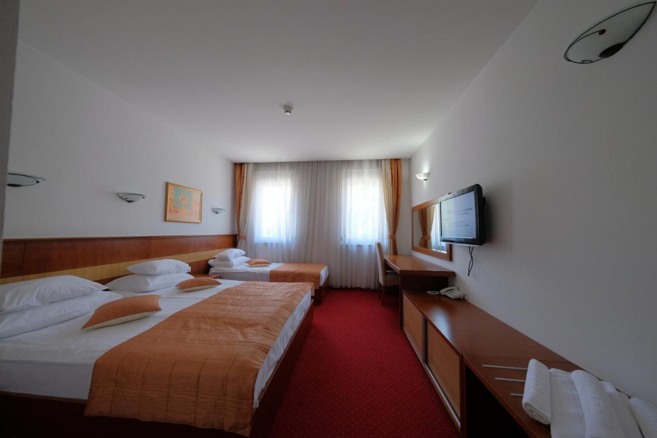 Motel Mujanic Sarajevo Mostarsko Raskrsce Exterior foto